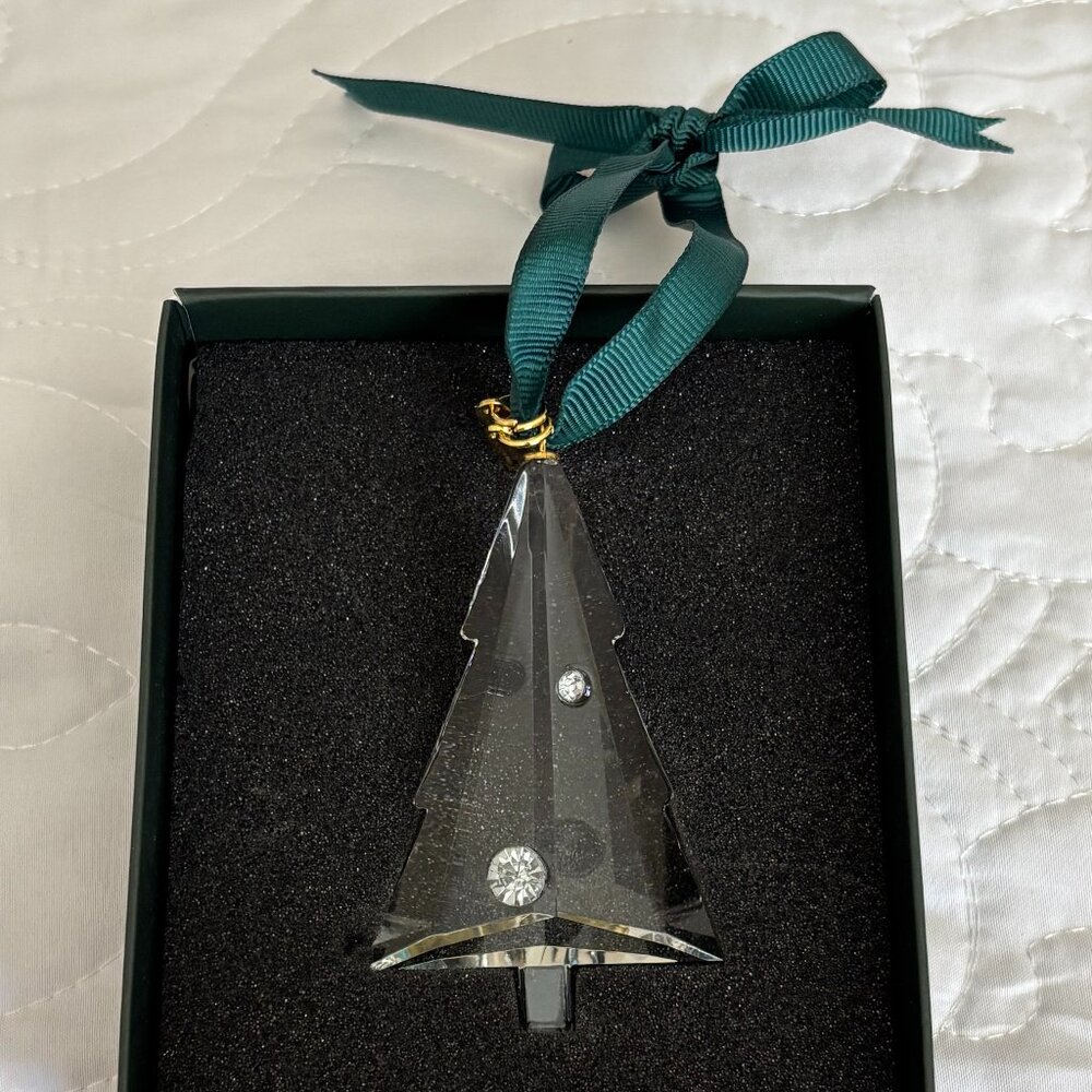 Kate Spade 'First Snow 2020 Tree' Crystal Ornament - Picture 4 of 9